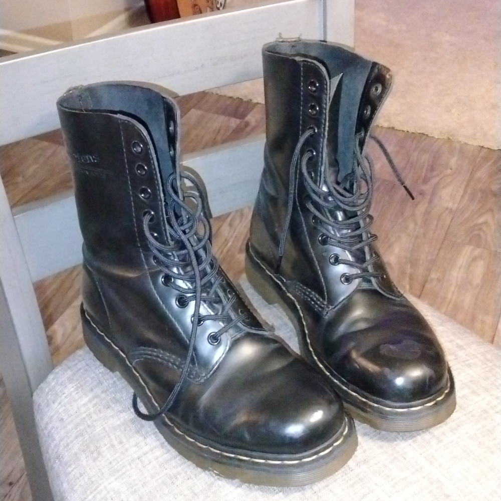 Dr Martens Doc Martens Men's Boots 1490 Black